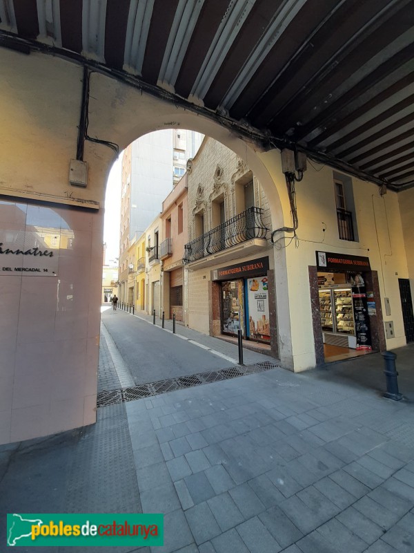Barcelona - Plaça Mercadal (Foto: Sergi Suárez, 2023) Barcelona - Plaça Mercadal