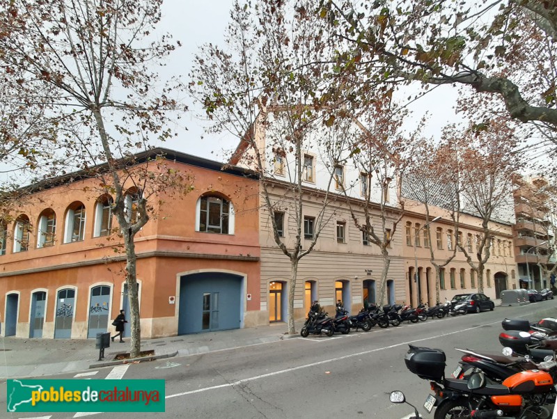 Barcelona - Filatura El Cànem. Façana. Cantonada Dr. Trueta/La Llacuna