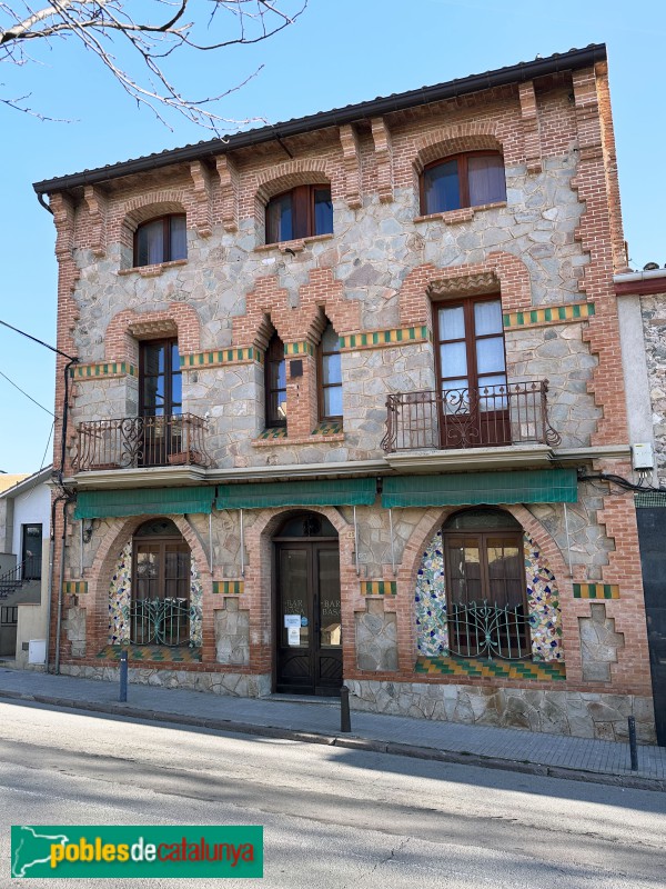 L'Ametlla del Vallès - Cal doctor Bassa (El Cafè)