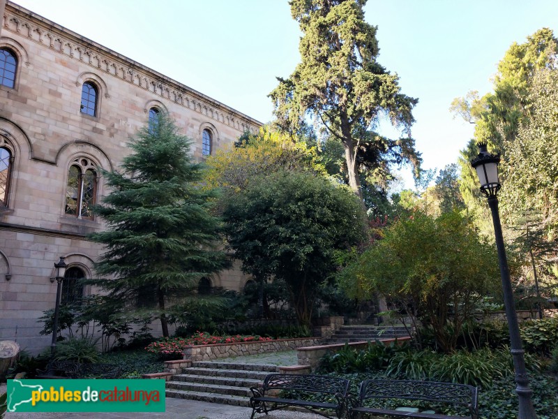 Barcelona - Universitat de Barcelona. Jardins (Foto: Anna Corcoll, 2016) Barcelona - Universitat de Barcelona. Jardins