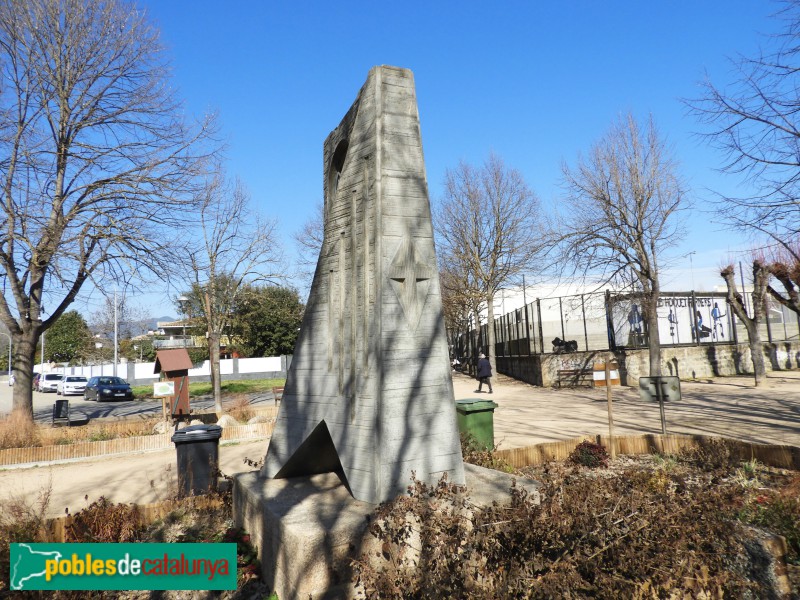 Santa Coloma de Farners - Monument Ciutat Publilla de la Sardana (Foto: Valentí Pons, 2023) Santa Coloma de Farners - Monument Ciutat Publilla de la Sardana