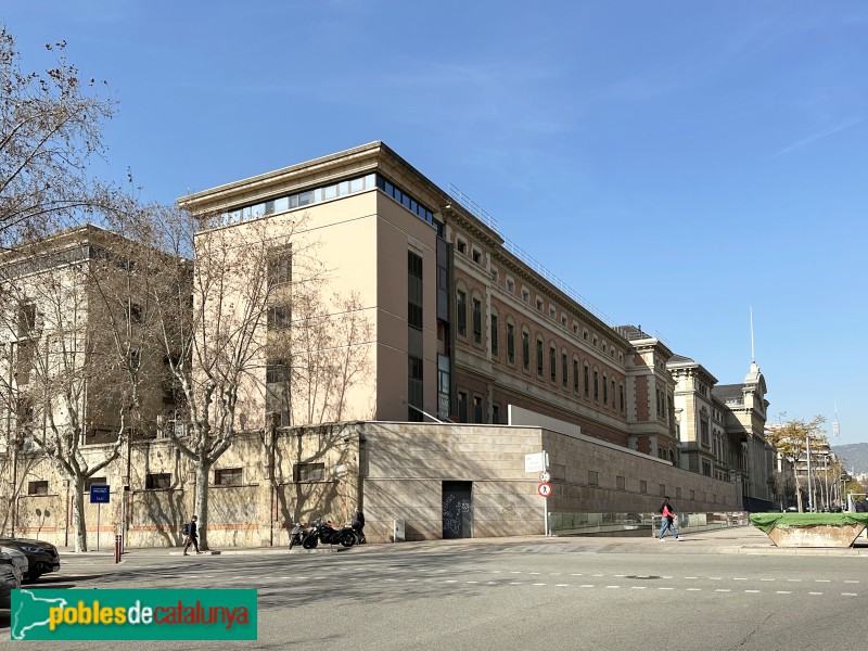 Barcelona - Facultat de Medicina (Foto: Albert Esteves, 2023) Barcelona - Facultat de Medicina