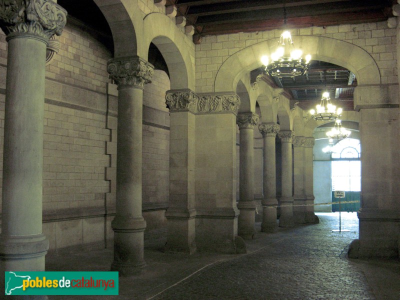 Barcelona - Casa de la Ciutat. Pati interior