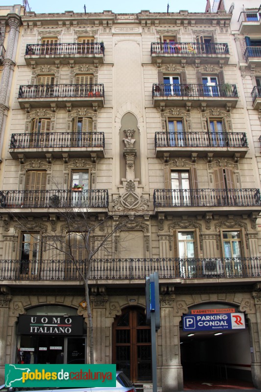 Barcelona - Rosselló, 210 (Foto: Albert Esteves, 2015) Barcelona - Rosselló, 210