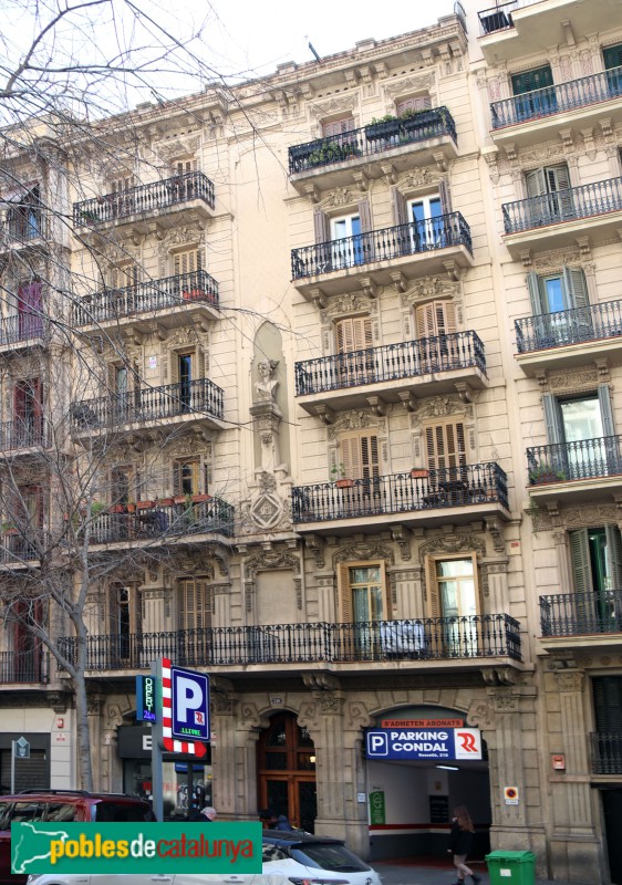 Barcelona - Rosselló, 210 (Foto: Albert Esteves, 2023) Barcelona - Rosselló, 210