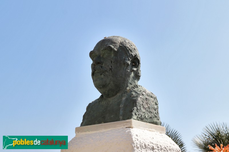 Sitges - Monument a Pere Pruna