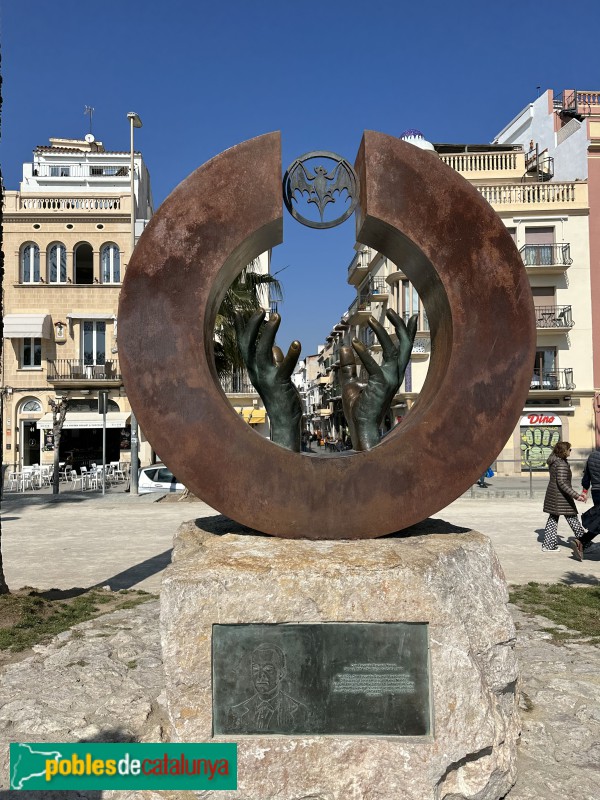 Sitges - Monument a Facundo Bacardí