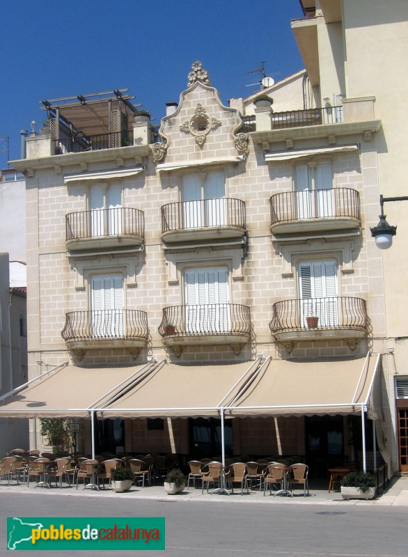 Sitges - Casa Josep Barnet (Foto: Albert Esteves, 2006) Sitges - Casa Josep Barnet