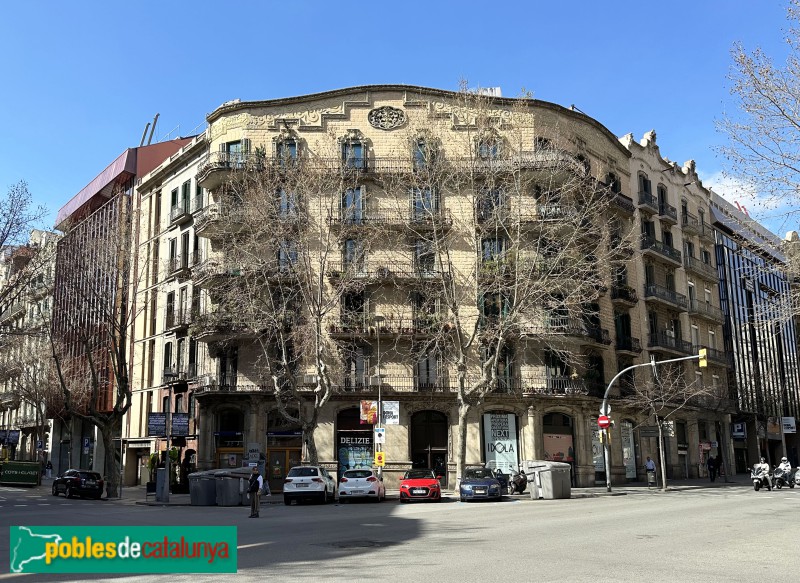 Barcelona - Còrsega, 283 / Balmes, 149 (Foto: Albert Esteves, 2023) Barcelona - Còrsega, 283 / Balmes, 149