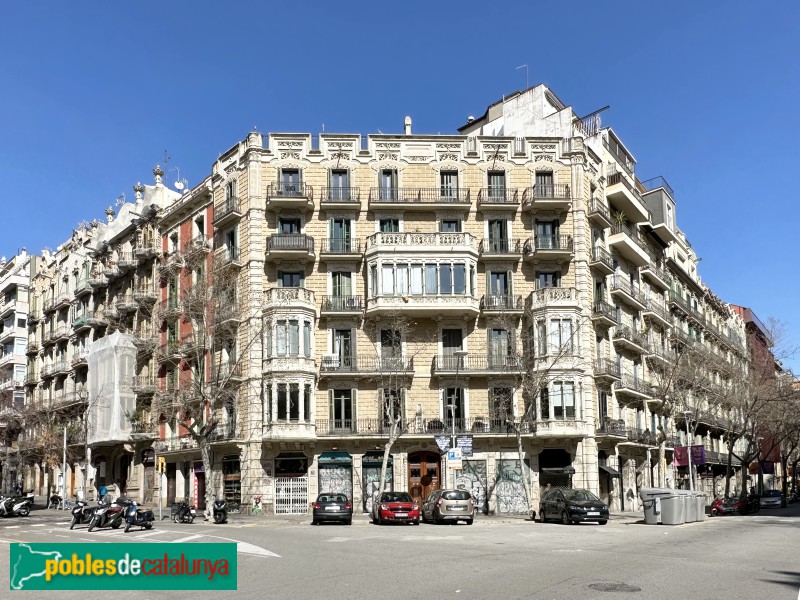 Barcelona - Còrsega, 263 / Enric Granados, 100-102 (Foto: Albert Esteves, 2023) Barcelona - Còrsega, 263 / Enric Granados, 100-102