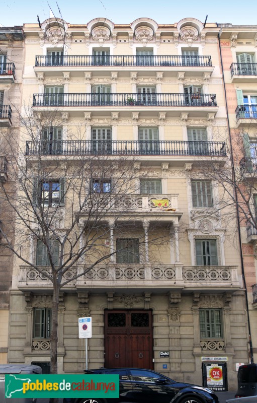 Barcelona - Còrsega, 236 (Foto: Albert Esteves, 2023) Barcelona - Còrsega, 236