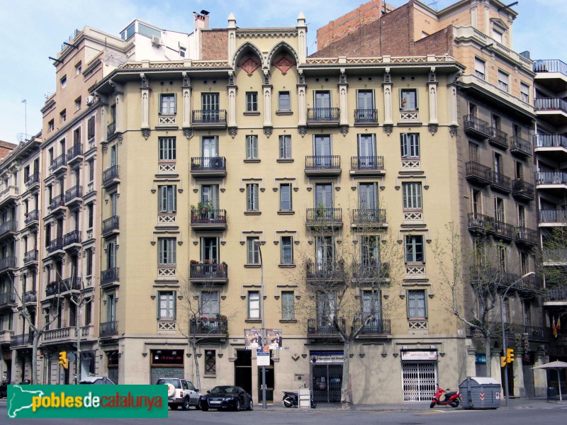 Barcelona - Còrsega, 223 / Muntaner, 170 (Foto: Albert Esteves, 2008) Barcelona - Còrsega, 223 / Muntaner, 170