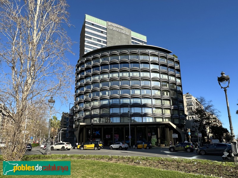 Barcelona - Plaça Francesc Macià, 10 (Foto: Albert Esteves, 2023) Barcelona - Plaça Francesc Macià, 10