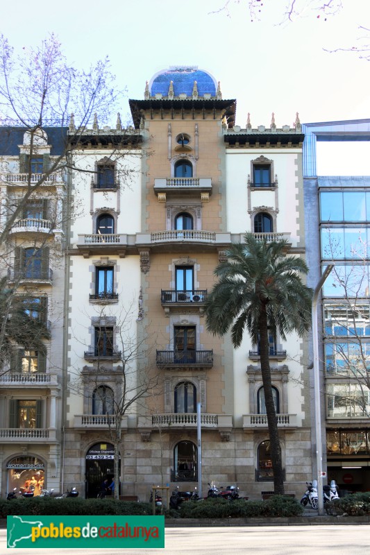 Barcelona - Diagonal, 401 (Foto: Albert Esteves, 2023) Barcelona - Diagonal, 401