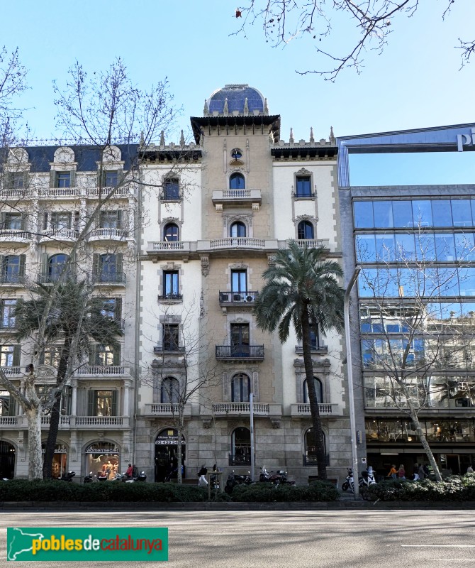 Barcelona - Diagonal, 401 (Foto: Albert Esteves, 2023) Barcelona - Diagonal, 401