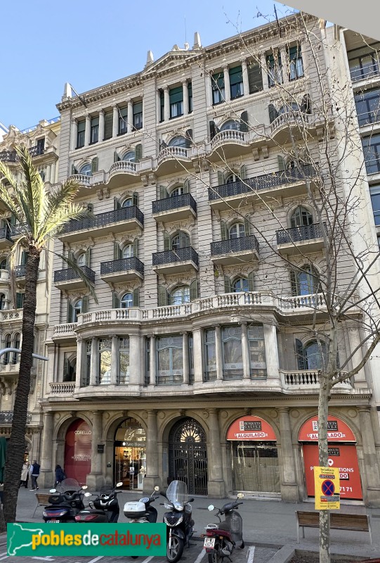 Barcelona - Diagonal, 413 (Foto: Albert Esteves, 2023) Barcelona - Diagonal, 413
