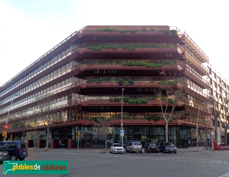Barcelona - Àlaba, 111. Xamfrà Sancho de Ávila (Foto: Sergi Suárez, 2023) Barcelona - Àlaba, 111. Xamfrà Sancho de Ávila