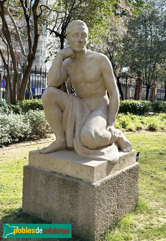 Barcelona - Escola Industrial. Escultura <i>Jove Atleta</i>