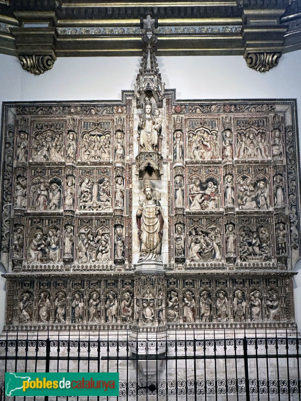 Vic - Catedral de Sant Pere. Retaule major (Foto: Albert Esteves, 2023) Vic - Catedral de Sant Pere. Retaule major