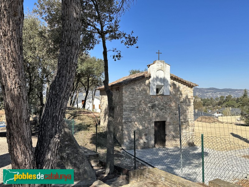 Seva - Capella de Santa Madrona de Perafita i menhir