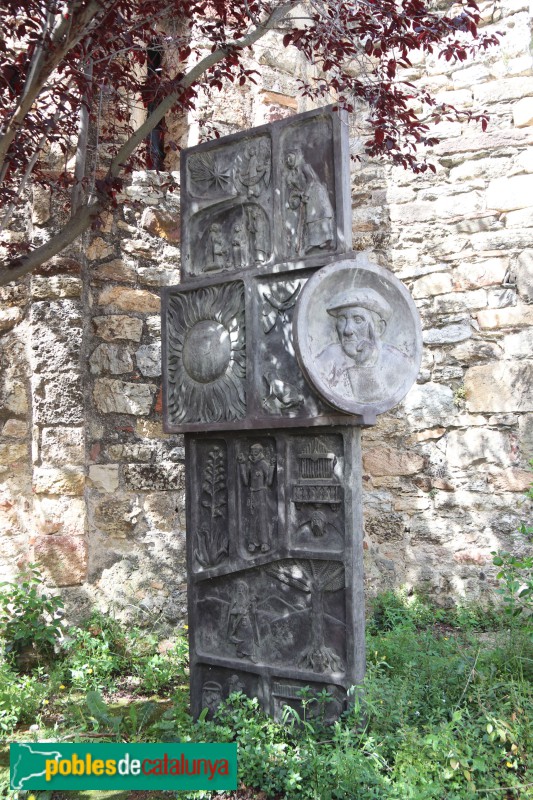 Monument a Mossèn Ramon Garriga