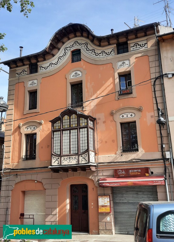 Puigcerdà - Casa a la Rambla Josep M. Martí, 1