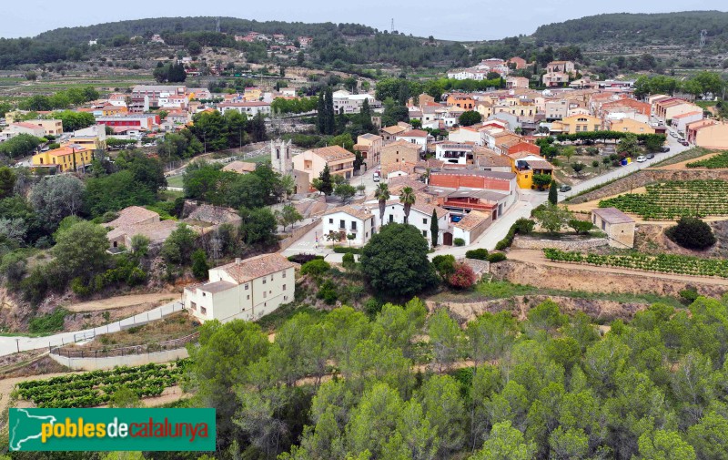 Subirats -Panoràmica de Sant Pau d´Ordal amb l'església