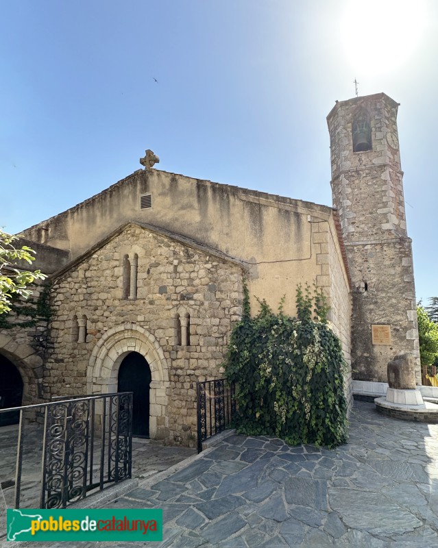 Gualba - Església de Sant Vicenç (Foto: Albert Esteves, 2023) Gualba - Església de Sant Vicenç