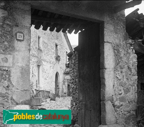 Gualba - Can Figueres (Foto: Rossend Flaquer -Arxiu Fotogràfic Centre Excursionista de Catalunya-, 1920-25) Gualba - Can Figueres