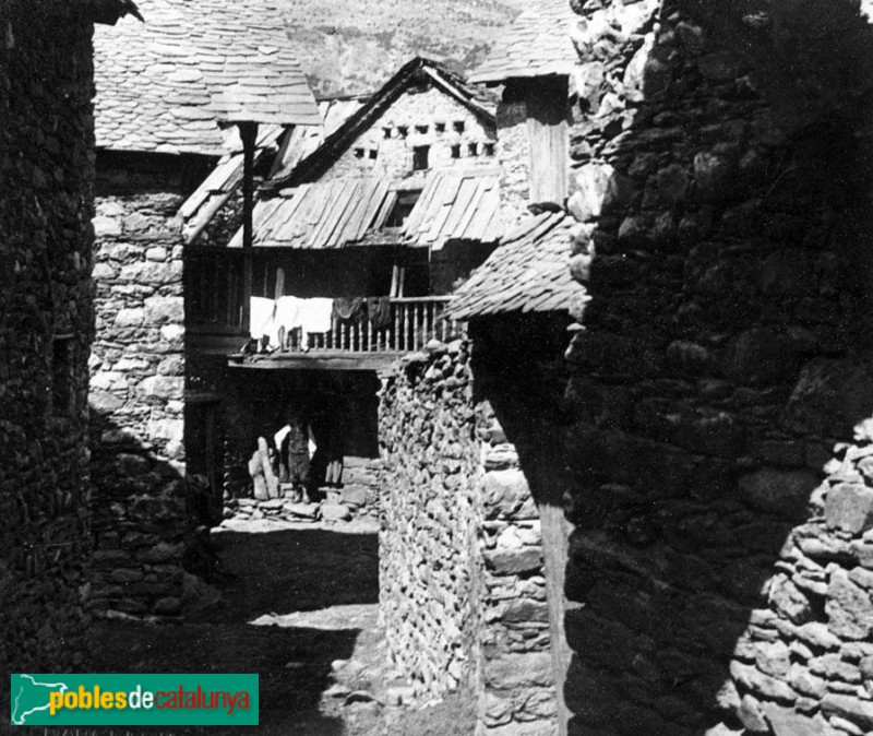 Nucli urbà de Boí (Foto: <i>Arxiu Fotogràfic Centre Excursionista de Catalunya-</i>, inicis segle XX) Nucli urbà de Boí