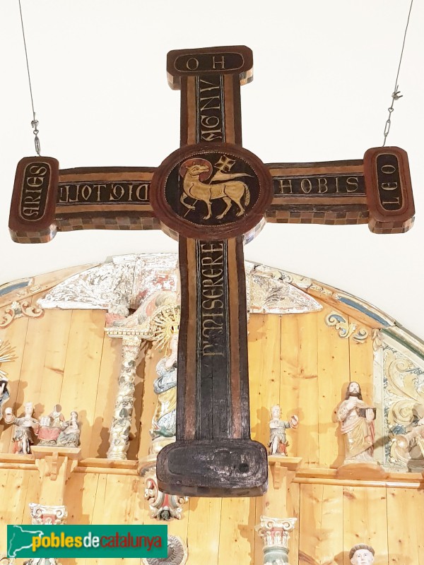 Baguergue - Reprodució de la creu romànica, feta per Agustí Masvidal, l'original de la qual es conserva al MNAC