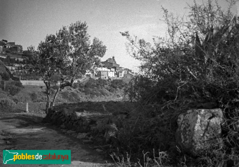 Panoràmica de Corbera de Llobregat (Foto: osep Vidal i Barraquer, anys 20, segle XX) Panoràmica de Corbera de Llobregat