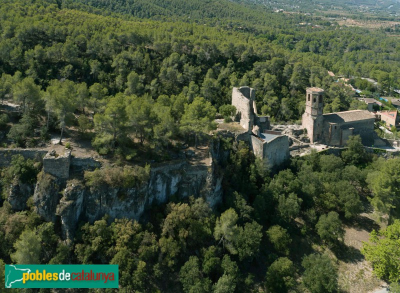 Gelida - Església i castell (Foto: Francesc Vidal-Barraquer, 2023) Gelida - Església i castell