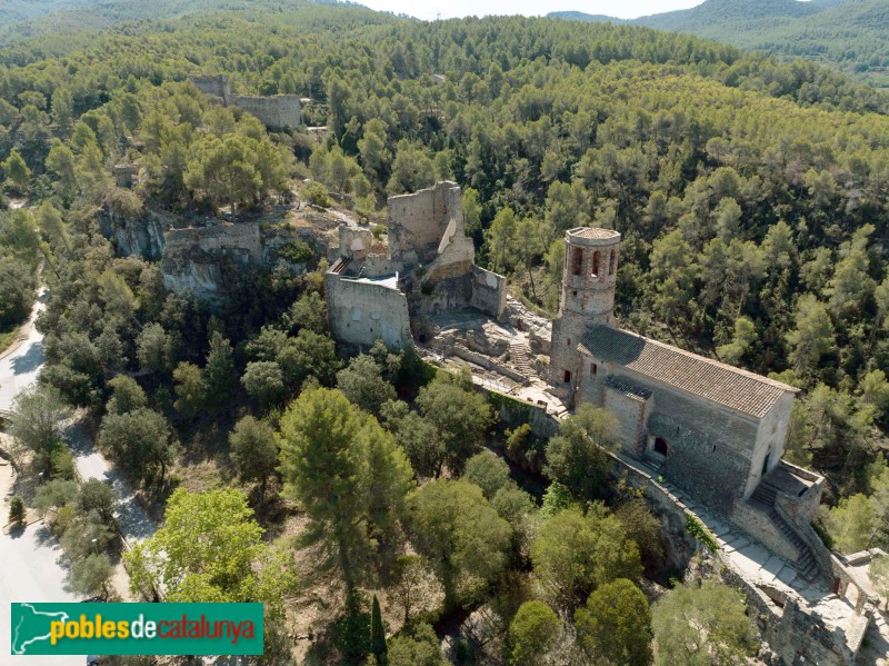 Gelida - Església i castell (Foto: Francesc Vidal-Barraquer, 2023) Gelida - Església i castell