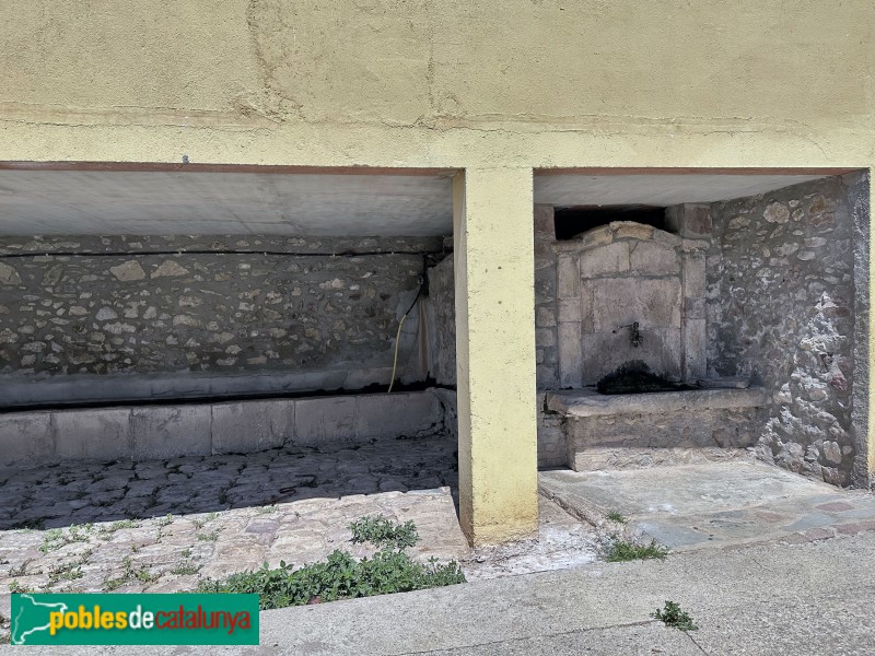 Malpàs - Font i safareig de la plaça del Prat