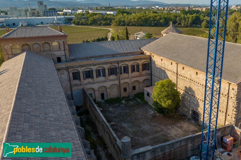 Santa Margarida i els Monjos - Castell-convent de Penyafort (Foto: Francesc Vidal-Barraquer, 2023) Santa Margarida i els Monjos - Castell-convent de Penyafort