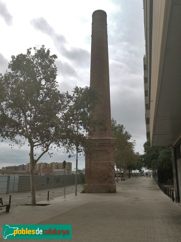 Barcelona - Can Portabella. Xemeneia (Foto: Sergi Suárez, 2023) Barcelona - Can Portabella. Xemeneia