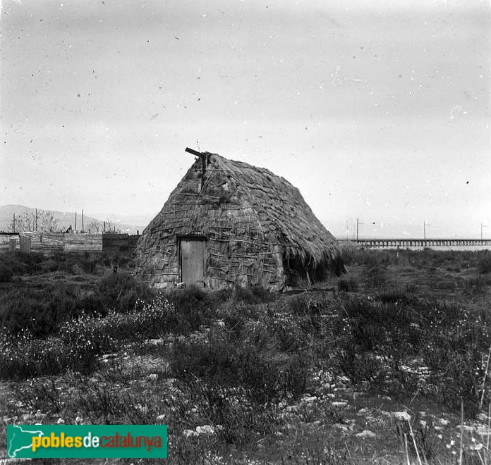 Barraca a La Ràpita (Foto: <i>Josep Salvany -Fons Salvany. Biblioteca de Catalunya-</i>, 1921) Barraca a La Ràpita