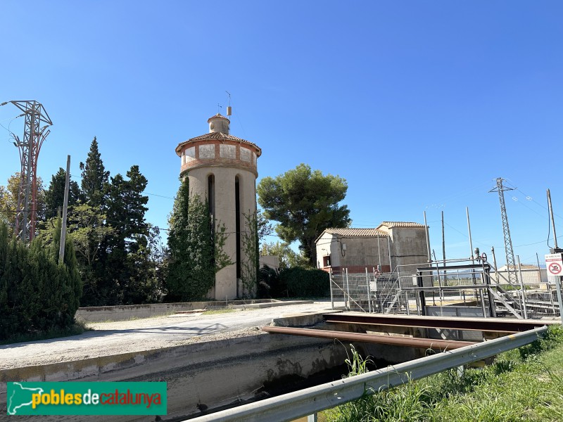 Sant Jaume d'Enveja - Dipòsit d'aigua del Mas de Fabra