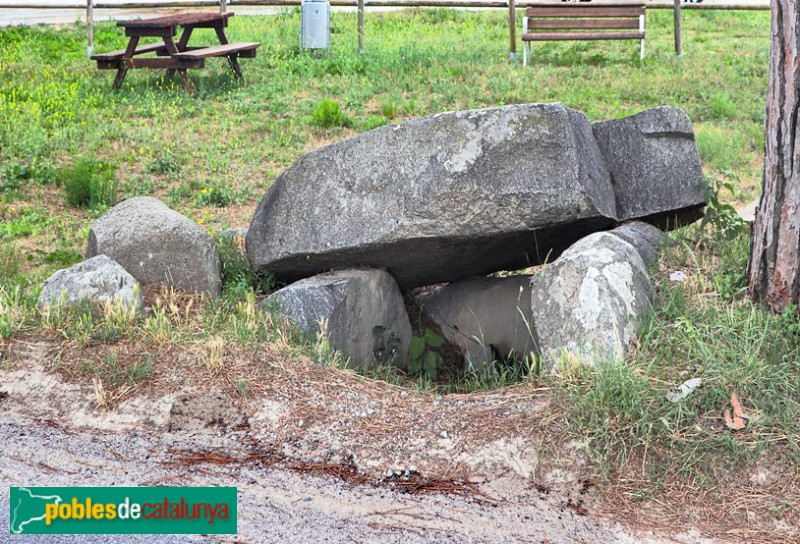 Vilalba Sasserra - Dolmen Pedra Arca