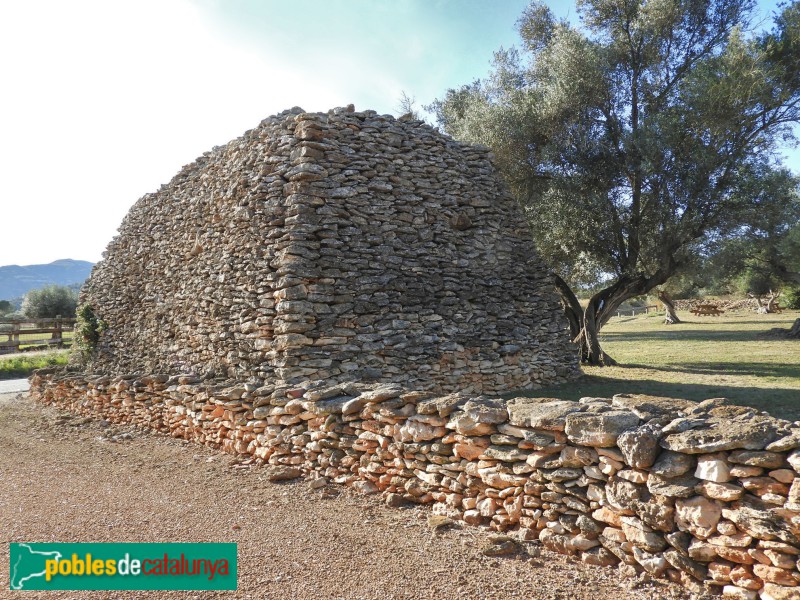 Amposta - Barraca de l'Ametller (Foto: Valentí Pons, 2021) Amposta - Barraca de l'Ametller