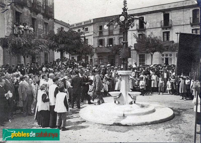 Castellbisbal - Antiga font de la plaça de l'Església