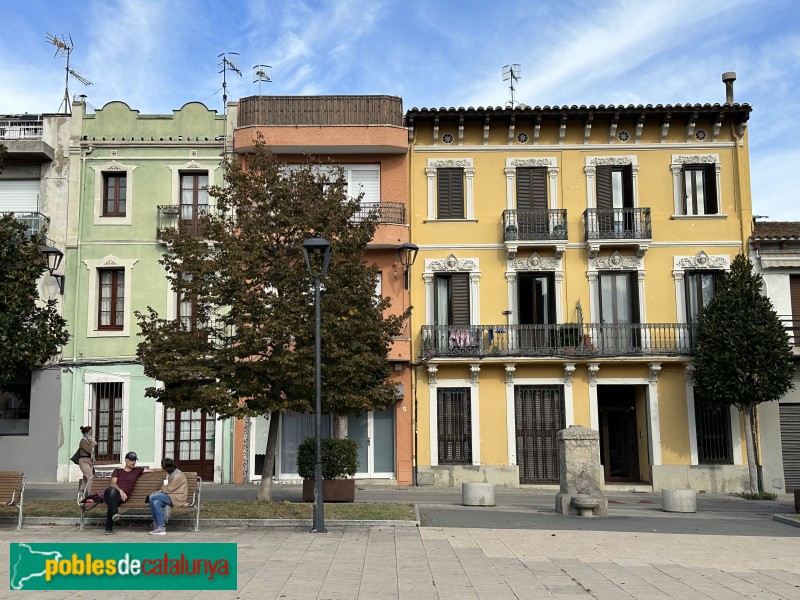 Llinars del Vallès - Plaça de Caritg