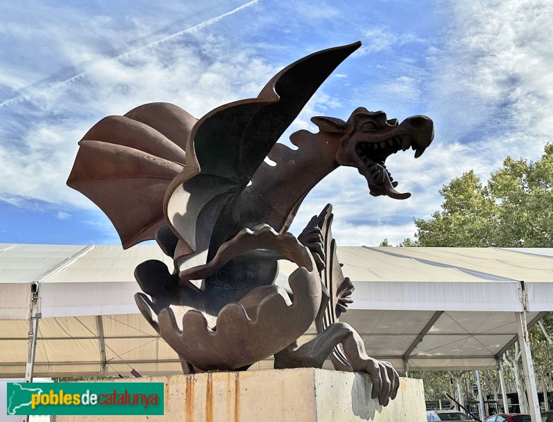 Llinars del Vallès - Escultura <i>Drac Alat</i> (Foto: Albert Esteves, 2023) Llinars del Vallès - Escultura <i>Drac Alat</i>