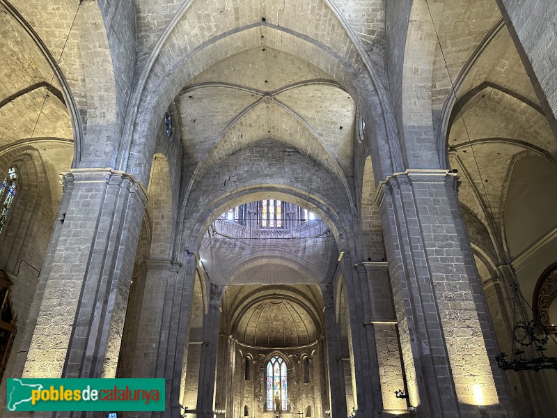 Sant Cugat del Vallès - Interior de l'església del monestir