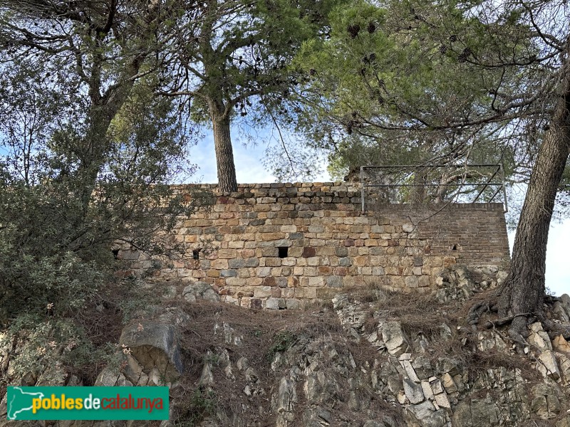 Llinars del Vallès - Castell Vell del Far (Foto: Albert Esteves, 2023) Llinars del Vallès - Castell Vell del Far