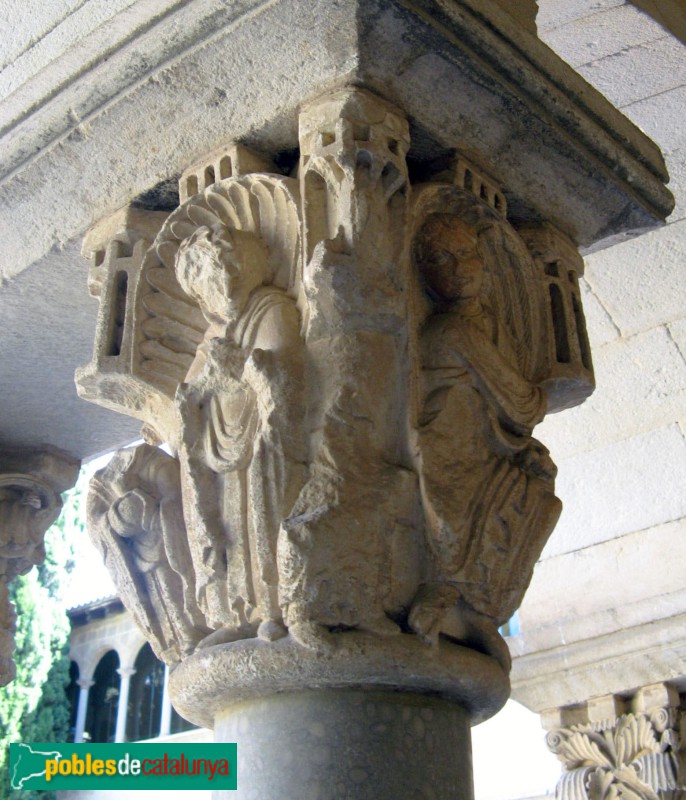 Monestir de Sant Cugat - Capitell del claustre (Foto: Albert Esteves, 2010) Monestir de Sant Cugat - Capitell del claustre