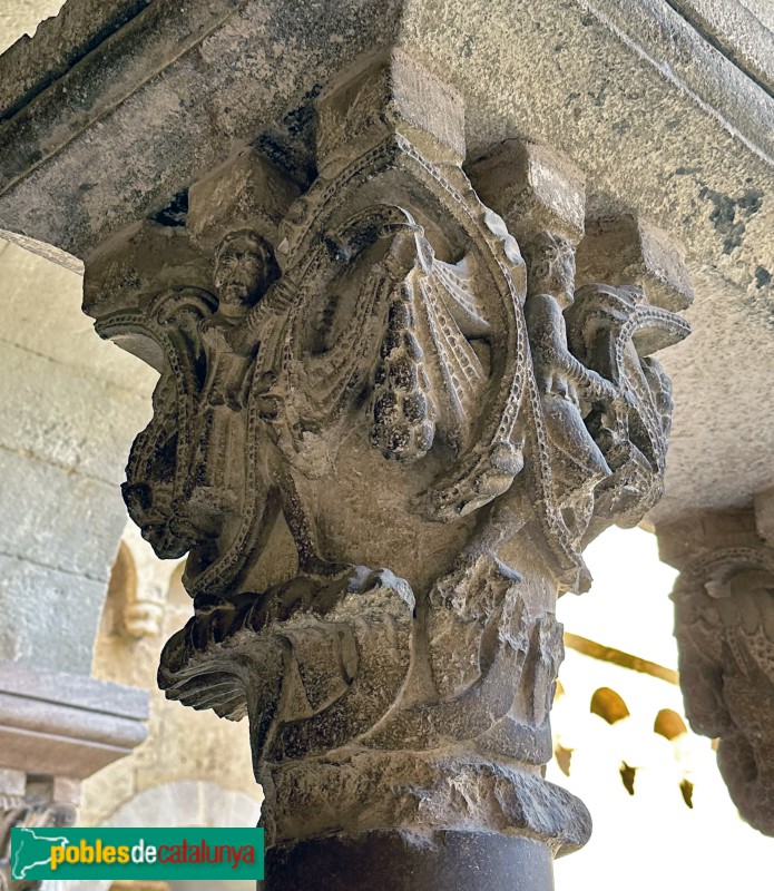 Monestir de Sant Cugat - Capitell del claustre (Foto: Albert Esteves, 2023) Monestir de Sant Cugat - Capitell del claustre