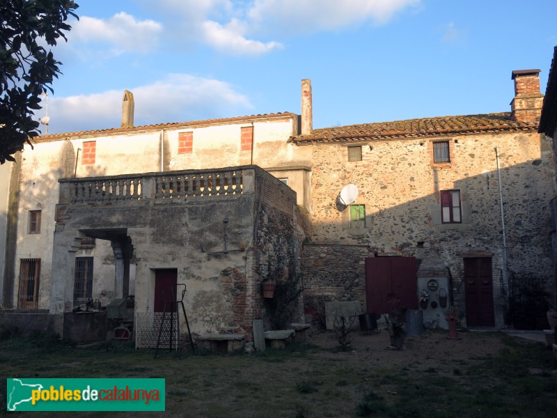 Sant Antoni de Vilamajor - Carrer Vell. Façanes posteriors (Foto: <i>Enric</i>, 2019) Sant Antoni de Vilamajor - Carrer Vell. Façanes posteriors
