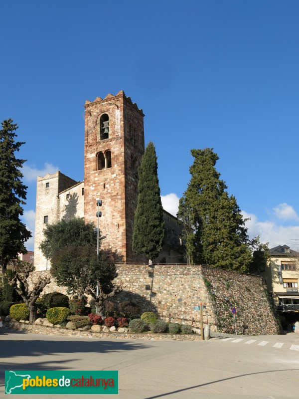 Sant Pere de Vilamajor - La Força, amb la muralla i la  Torre Roja
